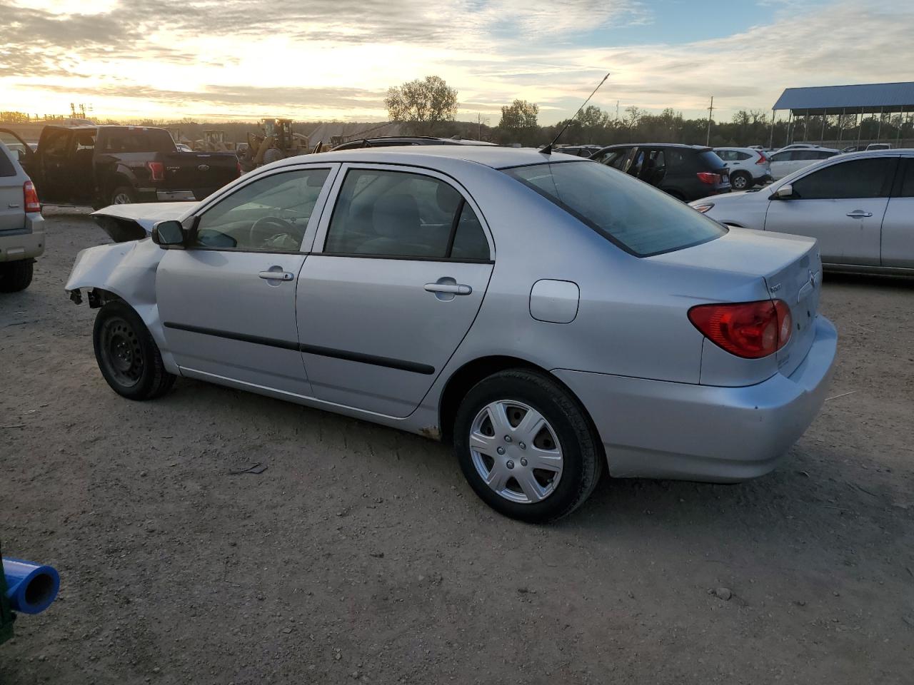 Image 2 of 2006 TOYOTA COROLLA CE 2006 with VIN 1NXBR32E36Z640807