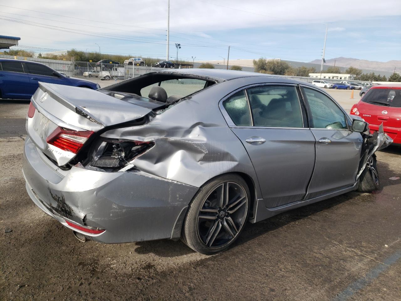 Изображение 3 2017 HONDA ACCORD SPORT 2017 с VIN 1HGCR2F56HA108437