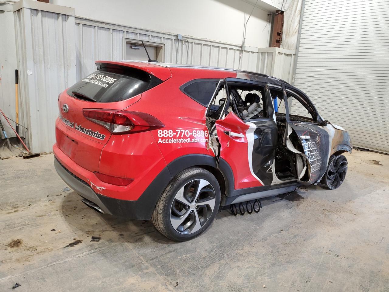 Image 3 of 2017 HYUNDAI TUCSON LIMITED 2017 with VIN KM8J3CA22HU592496