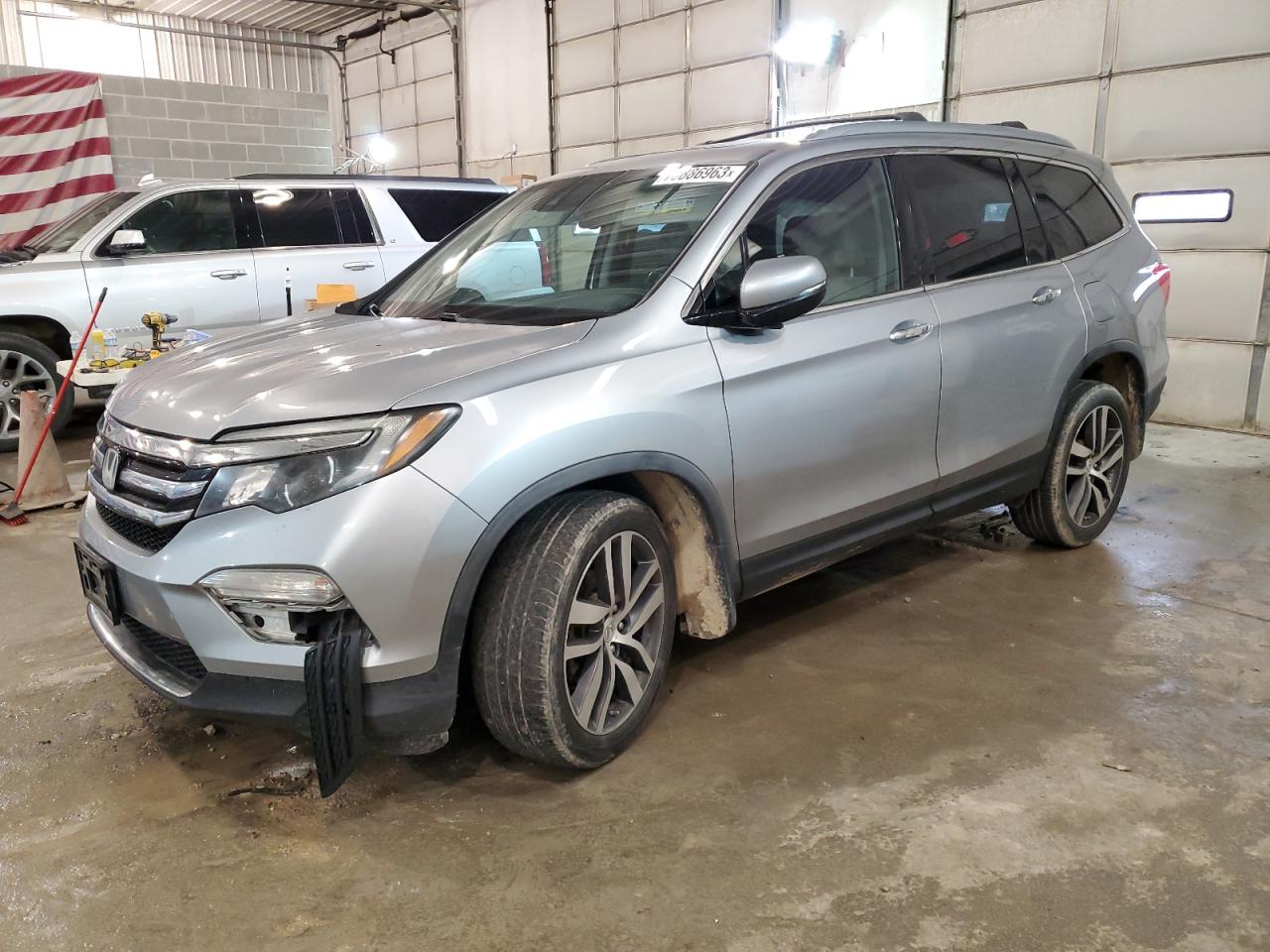 Image 1 of 2016 HONDA PILOT TOURING 2016 with VIN 5FNYF6H9XGB068986
