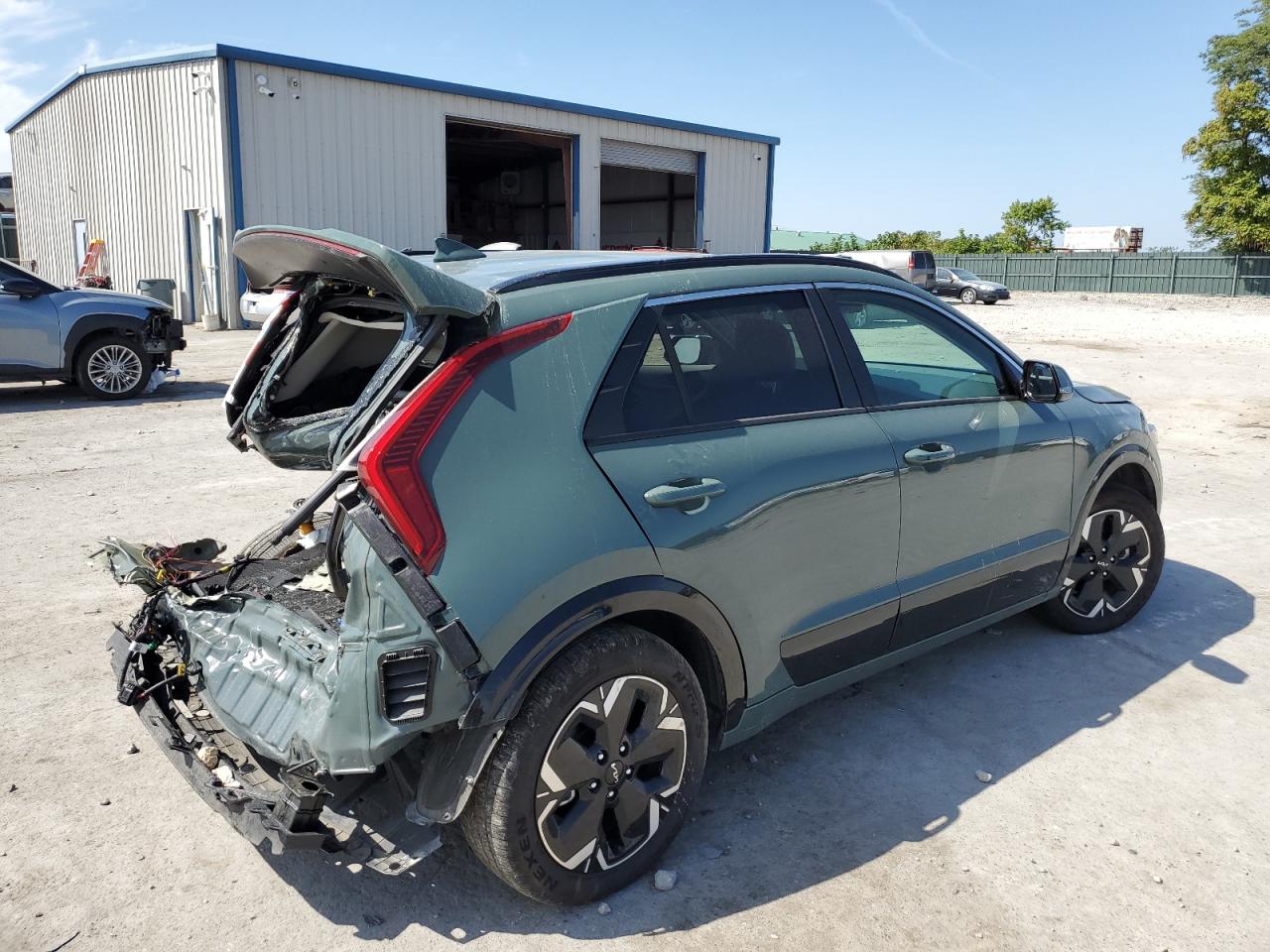 Obraz 3 z 2023 KIA NIRO WIND 2023 z VIN KNDCR3L18P5016596