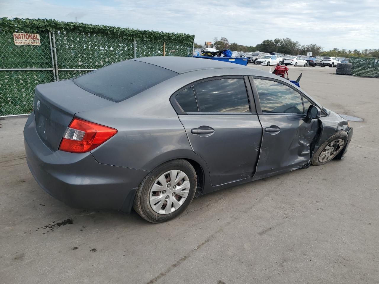 Obraz 3 z 2012 HONDA CIVIC LX 2012 z VIN 19XFB2F56CE066258