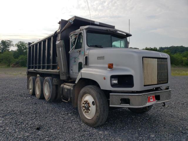 2000 INTERNATIONAL PAYSTAR F5070 2000 image