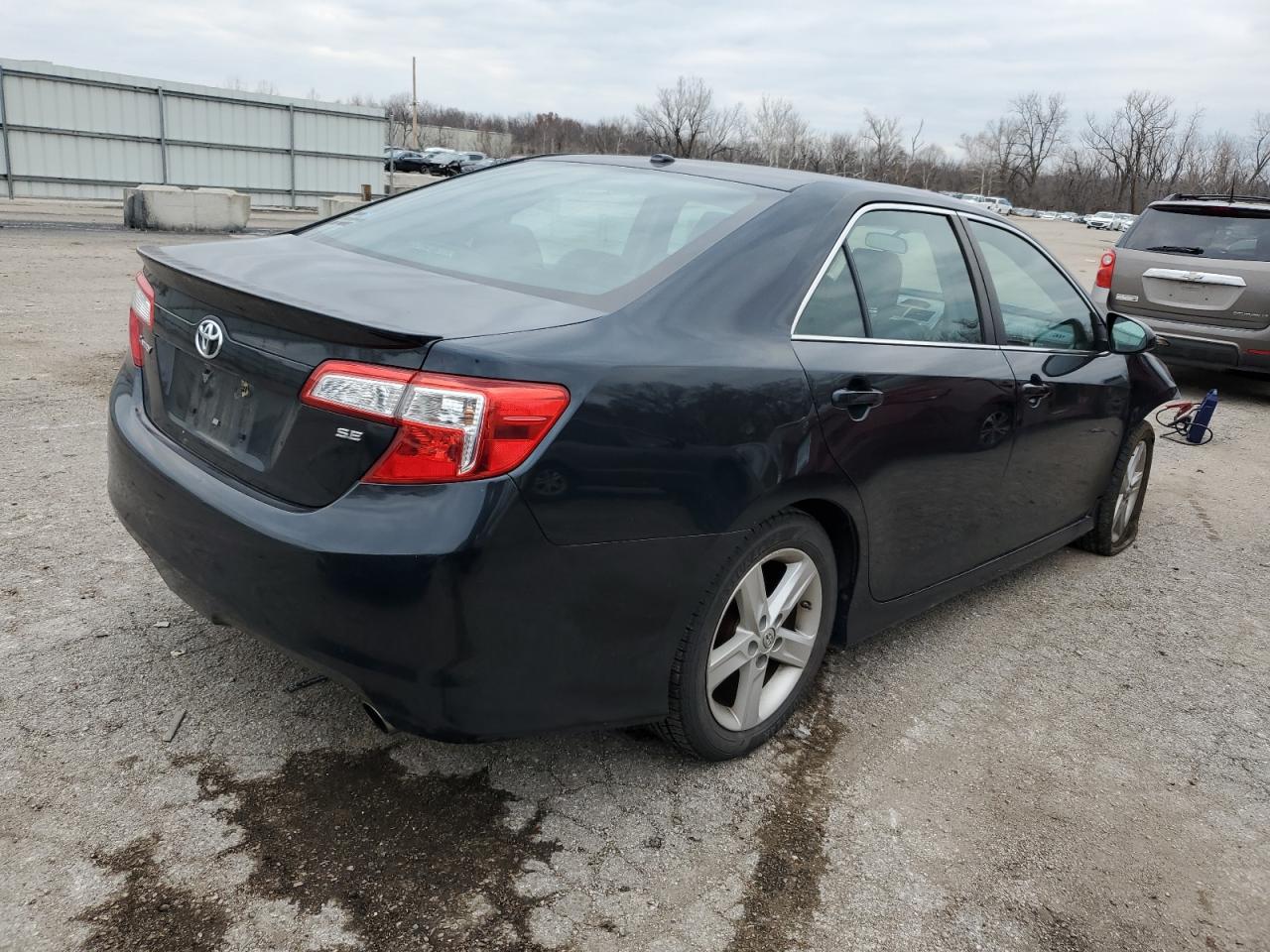 Изображение 3 2014 TOYOTA CAMRY L 2014 с VIN 4T1BF1FK6EU801369