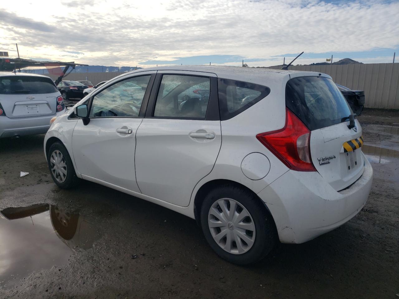 Image 2 of 2015 NISSAN VERSA NOTE S 2015 with VIN 3N1CE2CP8FL352552