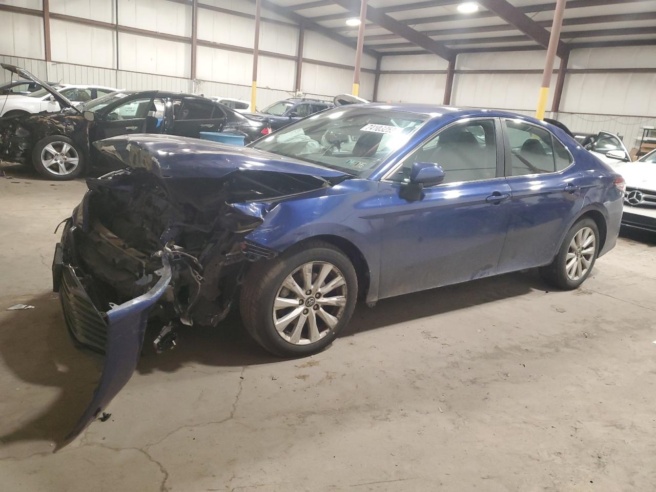 Obraz 1 z 2018 TOYOTA CAMRY L 2018 z VIN 4T1B11HK9JU677507