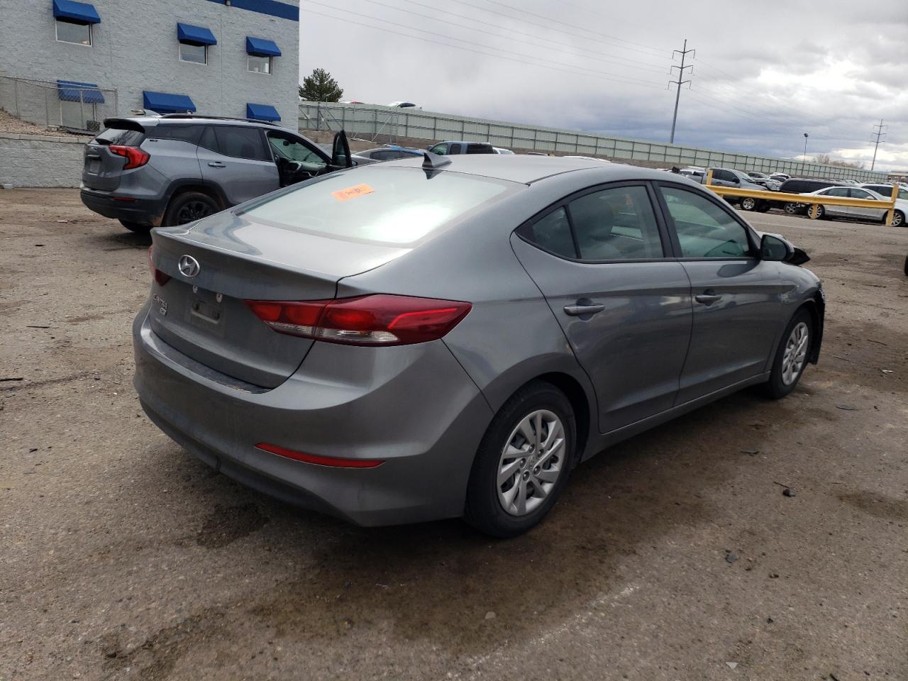 Image 3 of 2017 HYUNDAI ELANTRA SE 2017 with VIN KMHD74LF8HU367782