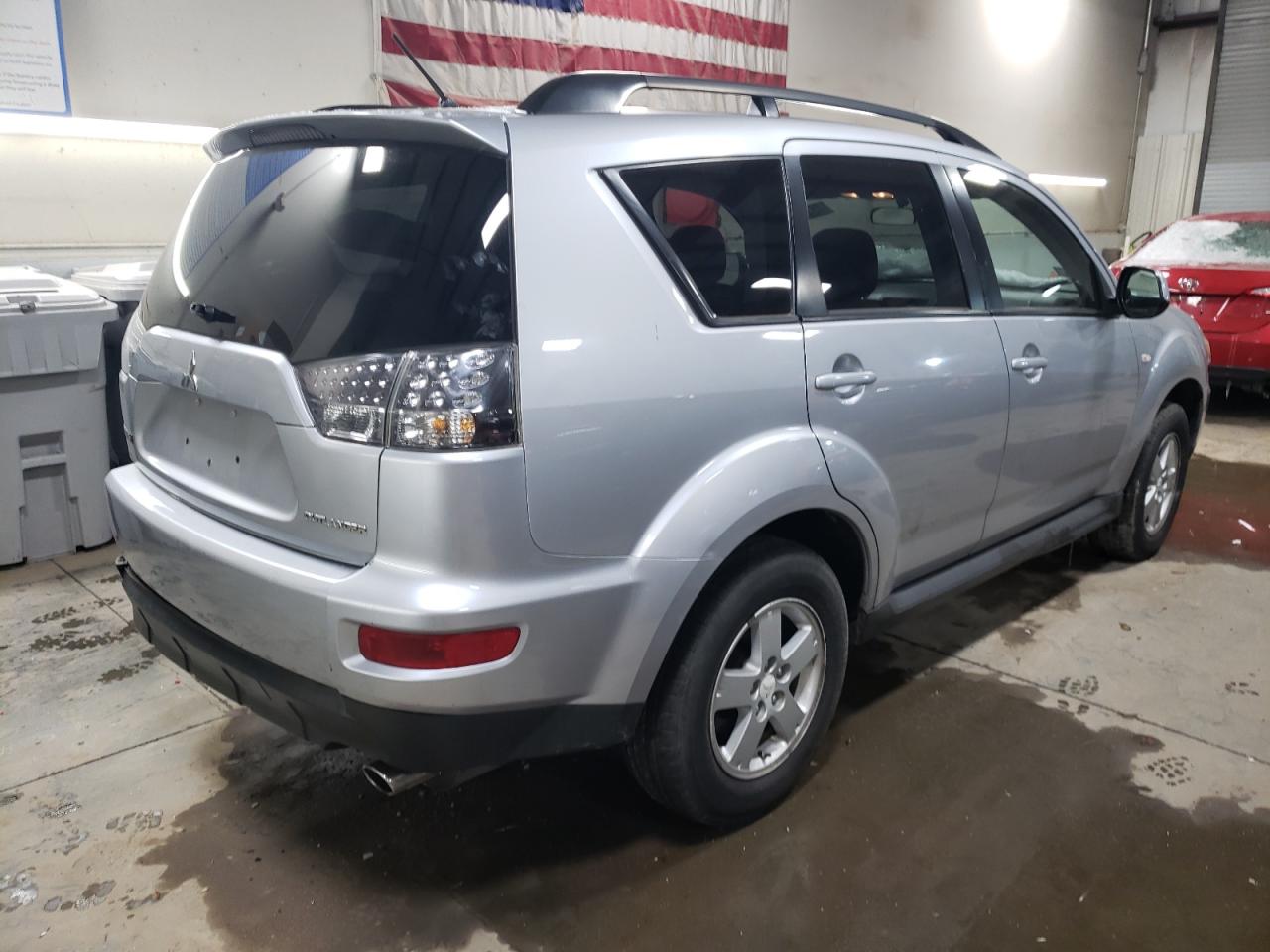Image 3 of 2010 MITSUBISHI OUTLANDER ES 2010 with VIN JA4AT2AW5AZ001484