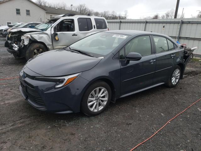 Image 1 of 2023 TOYOTA COROLLA LE 2023 with VIN JTDBCMFE2P3013402
