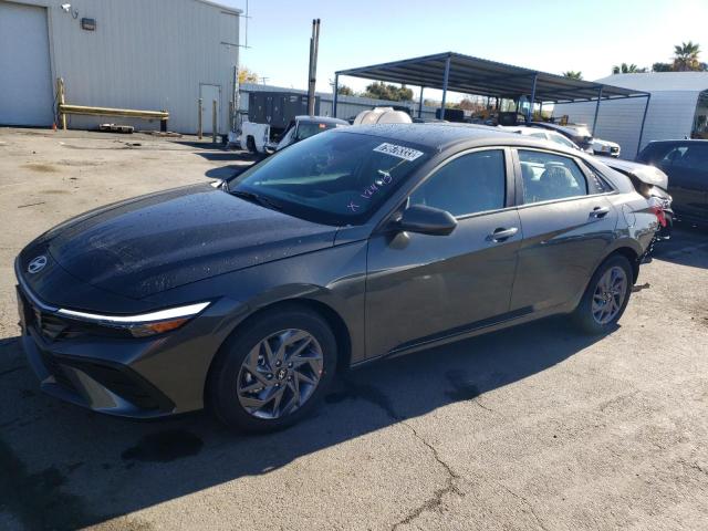 Image 1 of 2024 HYUNDAI ELANTRA SEL 2024 with VIN KMHLM4DG3RU675200