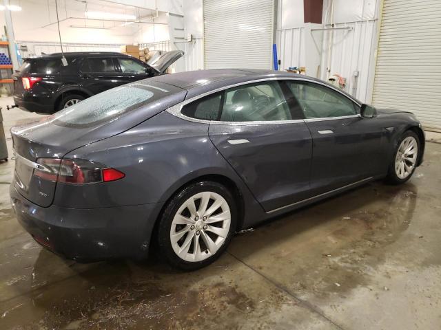 Obraz 3 z 2016 TESLA MODEL S  2016 z VIN 5YJSA1E24GF152431