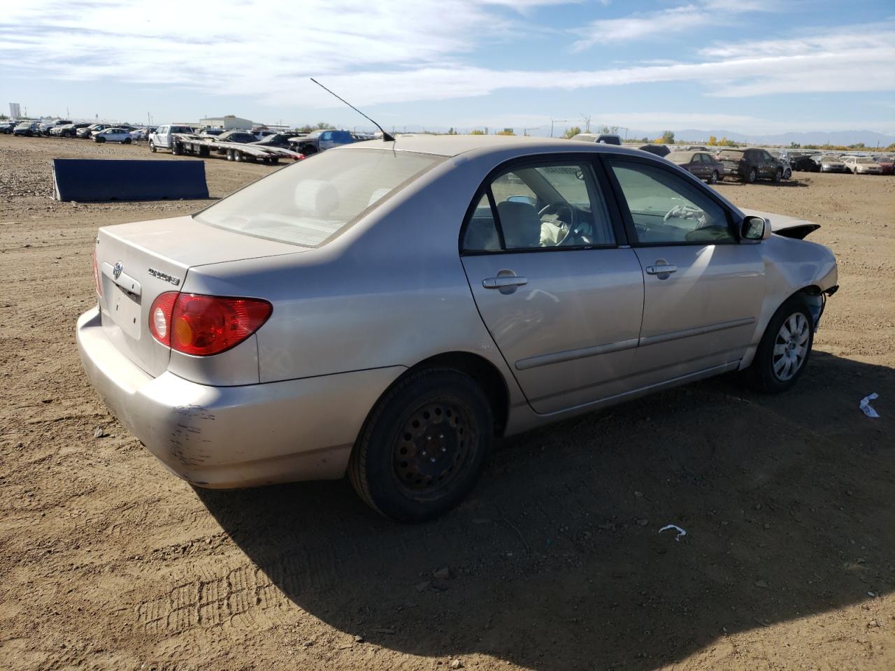Изображение 3 2003 TOYOTA COROLLA CE 2003 с VIN 1NXBR32EX3Z143829
