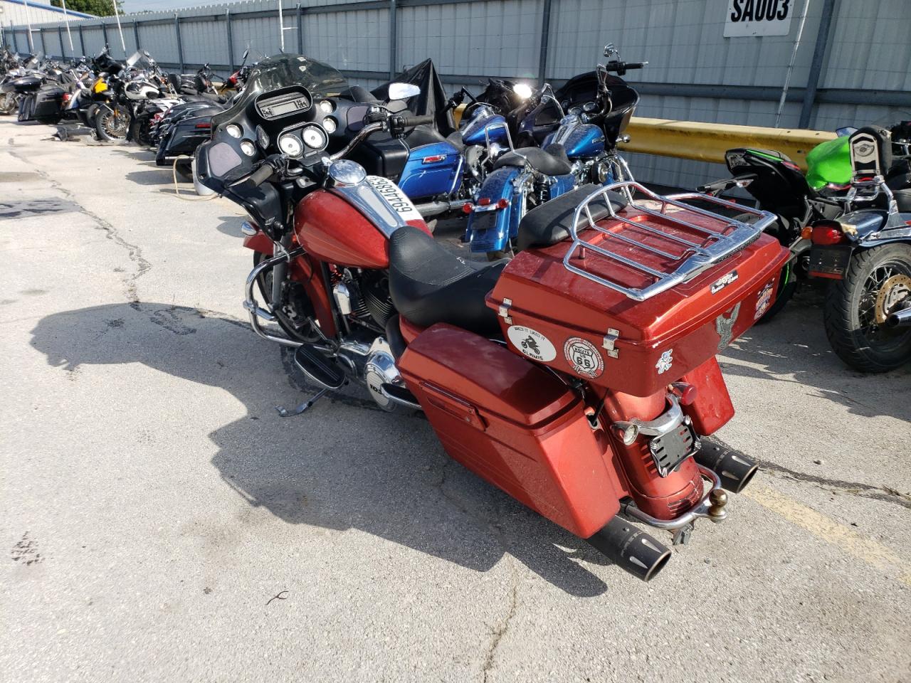 Obraz 3 z 2013 HARLEY-DAVIDSON FLTRX ROAD GLIDE CUSTOM 2013 z VIN 1HD1KHM32DB630371