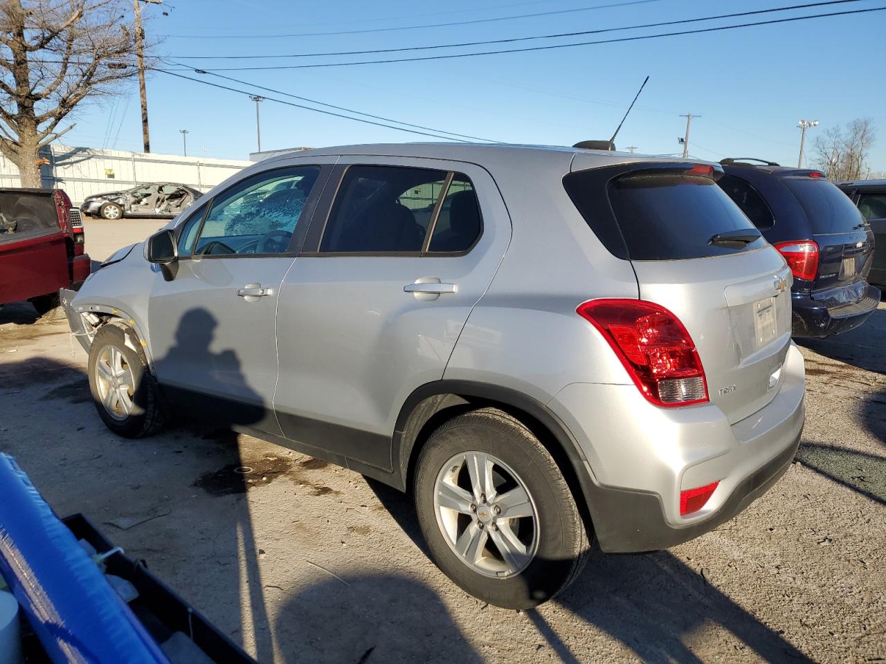 Image 2 of 2020 CHEVROLET TRAX LS 2020 with VIN KL7CJKSB3LB017966