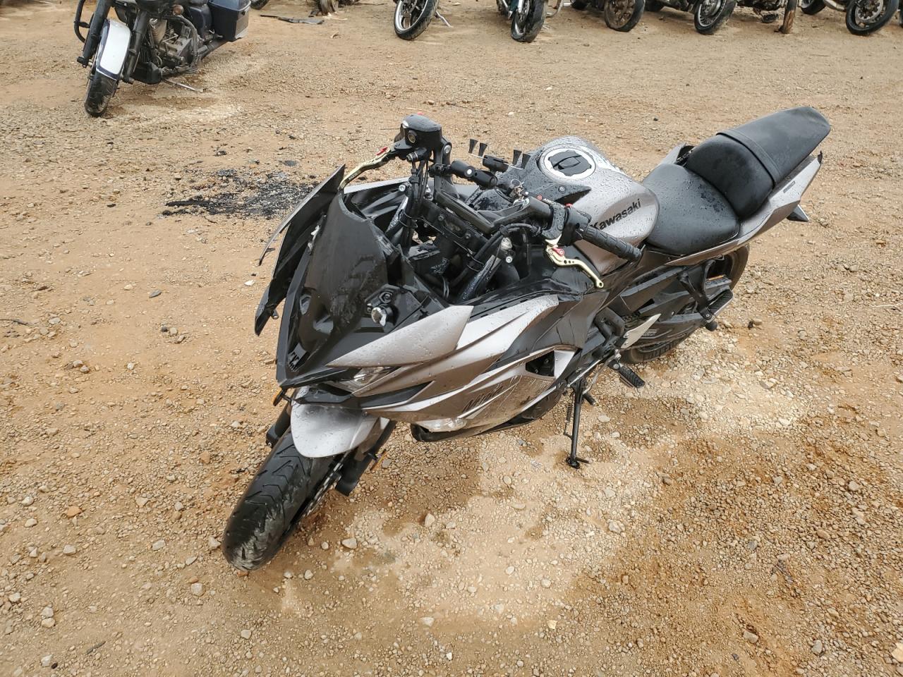 Obraz 2 z 2021 KAWASAKI EX650 N 2021 z VIN ML5EXEN14MDA32283