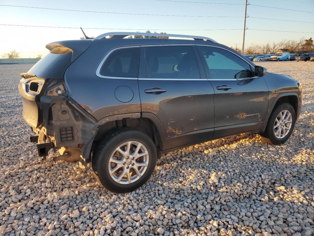 Obraz 3 z 2015 JEEP CHEROKEE LATITUDE 2015 z VIN 1C4PJMCS6FW668181