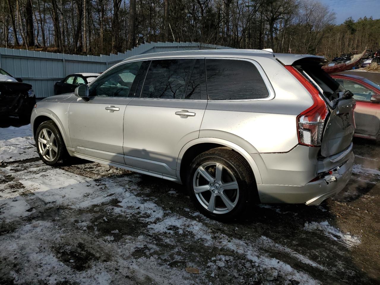 Image 2 of 2020 VOLVO XC90 T6 MOMENTUM 2020 with VIN YV4A22PK5L1584540