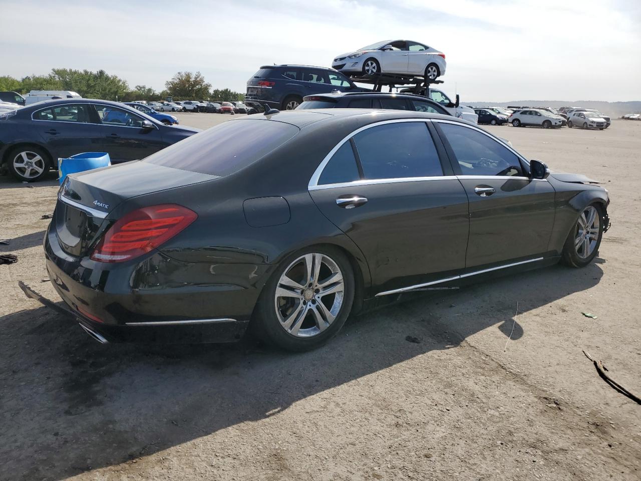 Image 3 of 2017 MERCEDES-BENZ S 550 4MATIC 2017 with VIN WDDUG8FB7HA318343