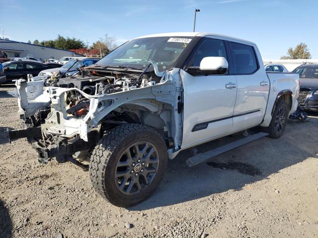 Изображение 1 2023 TOYOTA TUNDRA CREWMAX PLATINUM 2023 с VIN 5TFNC5DB9PX015099
