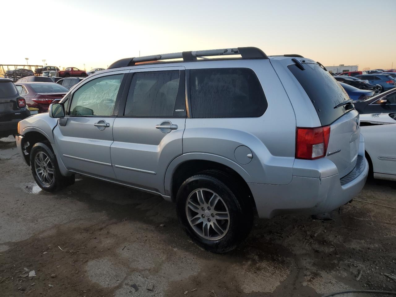 Obraz 2 z 2004 MITSUBISHI ENDEAVOR LIMITED 2004 z VIN 4A4MN41S24E017121