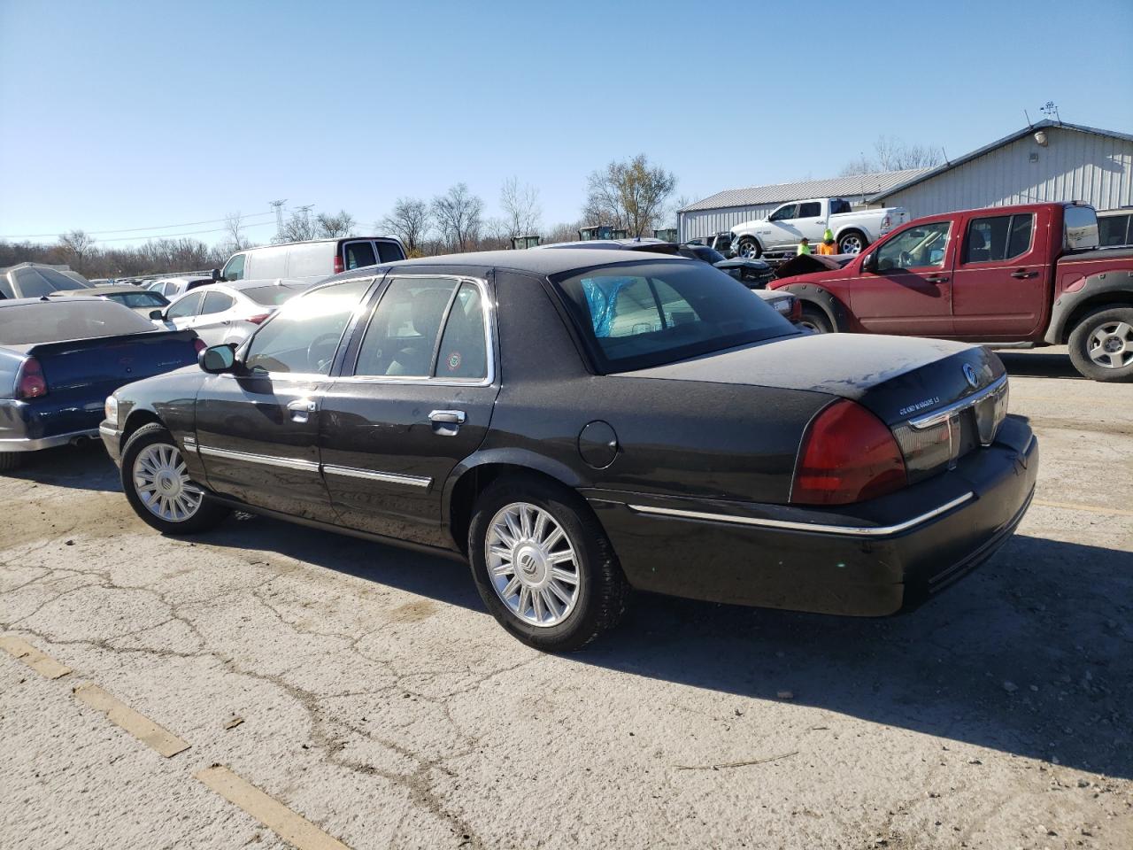 Image 2 of Mercury Grand Marquis Ls 2009 with VIN 2MEHM75V89X620080