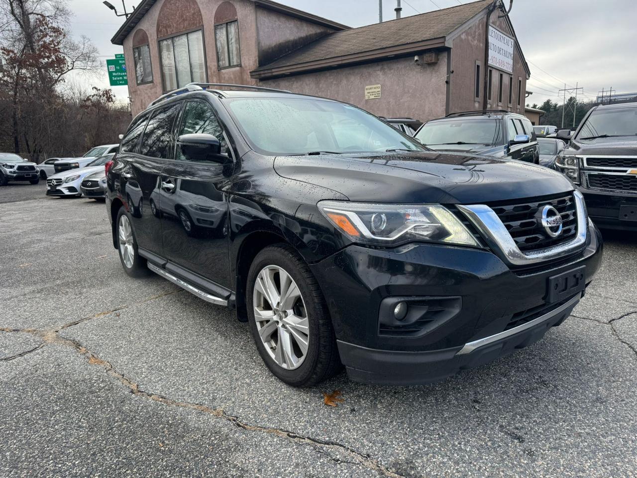 Image 1 of 2018 NISSAN PATHFINDER S 2018 with VIN 5N1DR2MM5JC612304