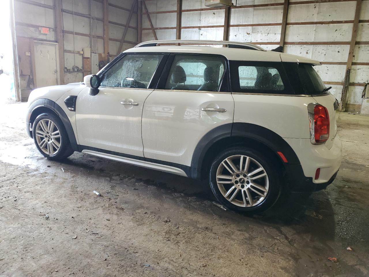Image 2 of Mini Cooper Countryman 2020 with VIN WMZYW3C06L3L02135