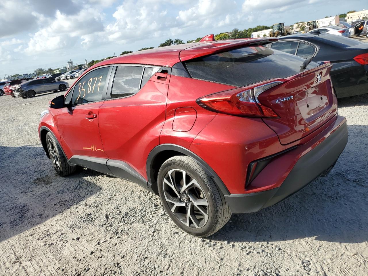 Obraz 2 z 2021 TOYOTA C-HR XLE 2021 z VIN NMTKHMBX1MR126016