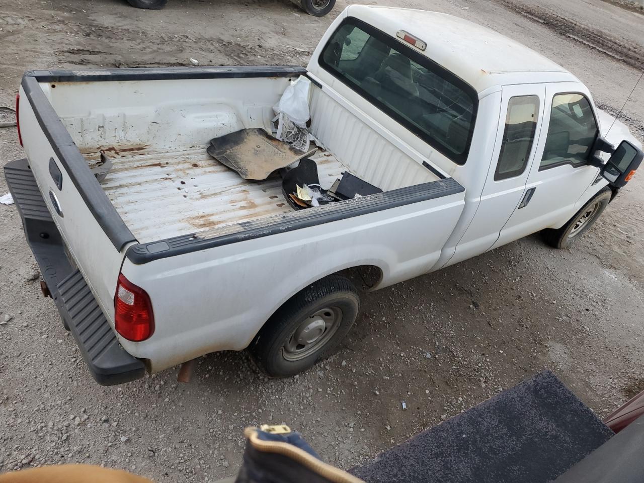Image 3 of 2010 FORD F250 SUPER DUTY 2010 with VIN 1FTNX2A50AEB01356