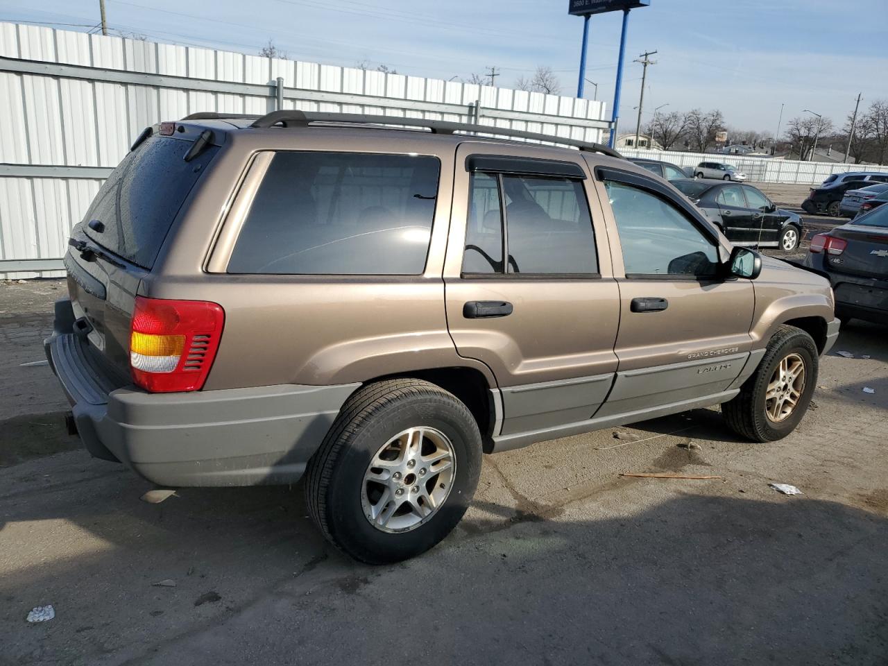 Image 3 of 2002 JEEP GRAND CHEROKEE LAREDO 2002 with VIN 1J4GX48S62C126057
