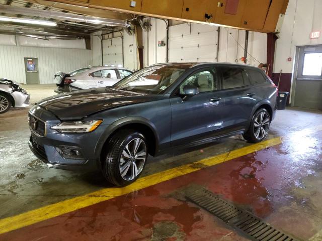 Изображение 1 2023 VOLVO V60 CROSS COUNTRY PLUS 2023 с VIN YV4L12WZ5P2106404