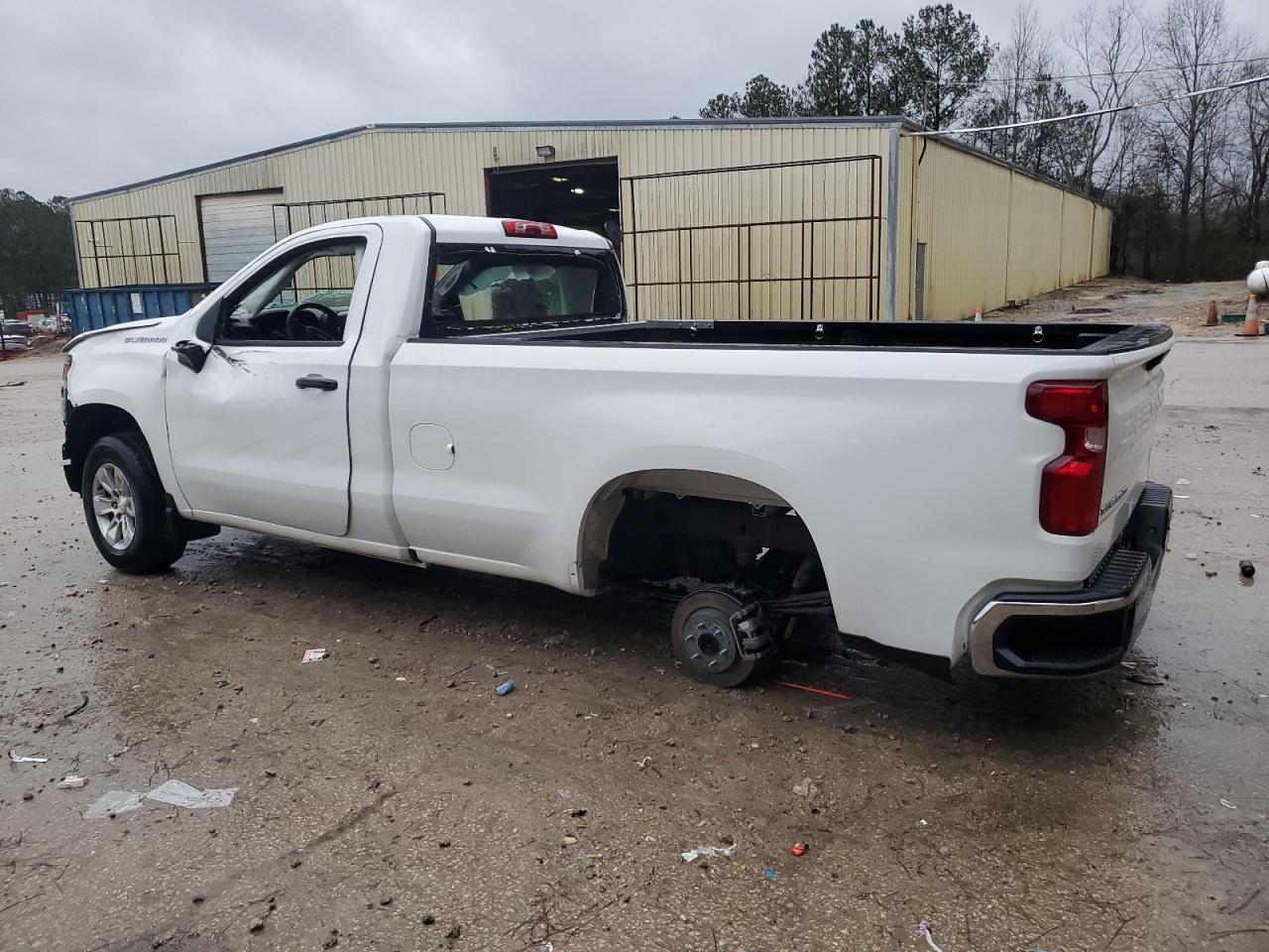 Image 2 of 2022 CHEVROLET SILVERADO C1500 2022 with VIN 3GCNAAEDXNG602279