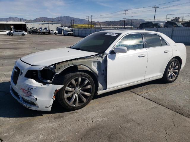 Obraz 1 z 2016 CHRYSLER 300 LIMITED 2016 z VIN 2C3CCAAG3GH343756