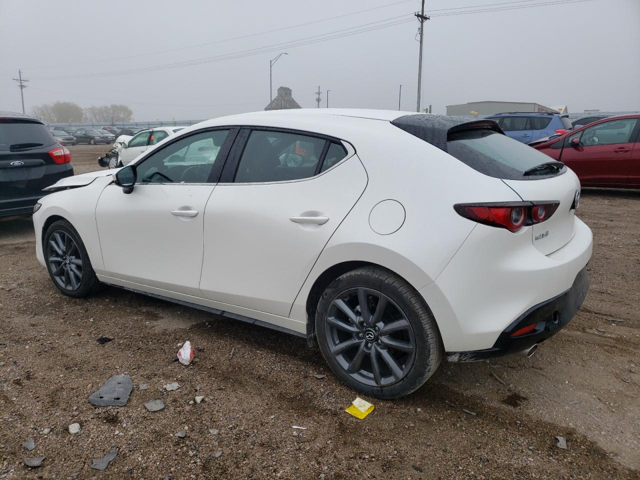 Изображение 2 2023 MAZDA 3 SELECT 2023 с VIN JM1BPAKM6P1603677