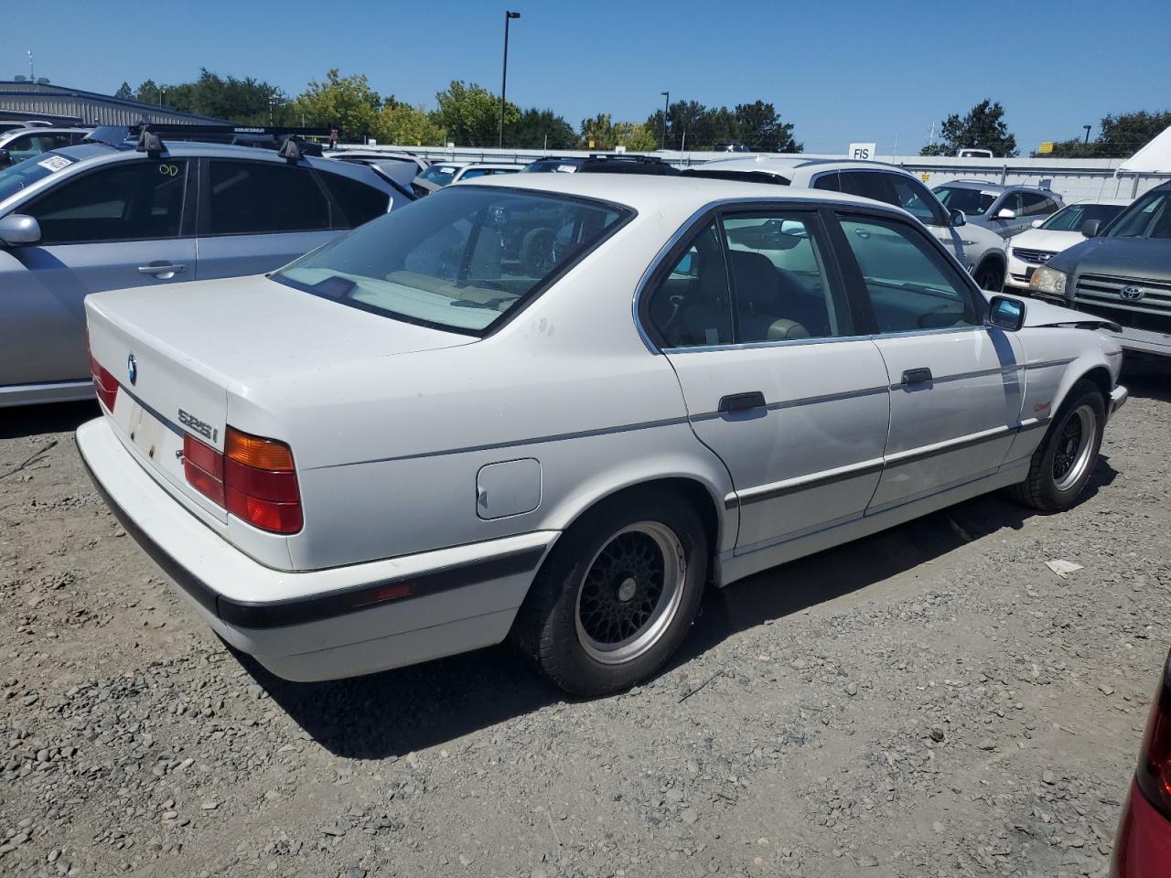 Image 3 of 1995 BMW 525 I AUTOMATIC 1995 with VIN WBAHD6322SGK53075