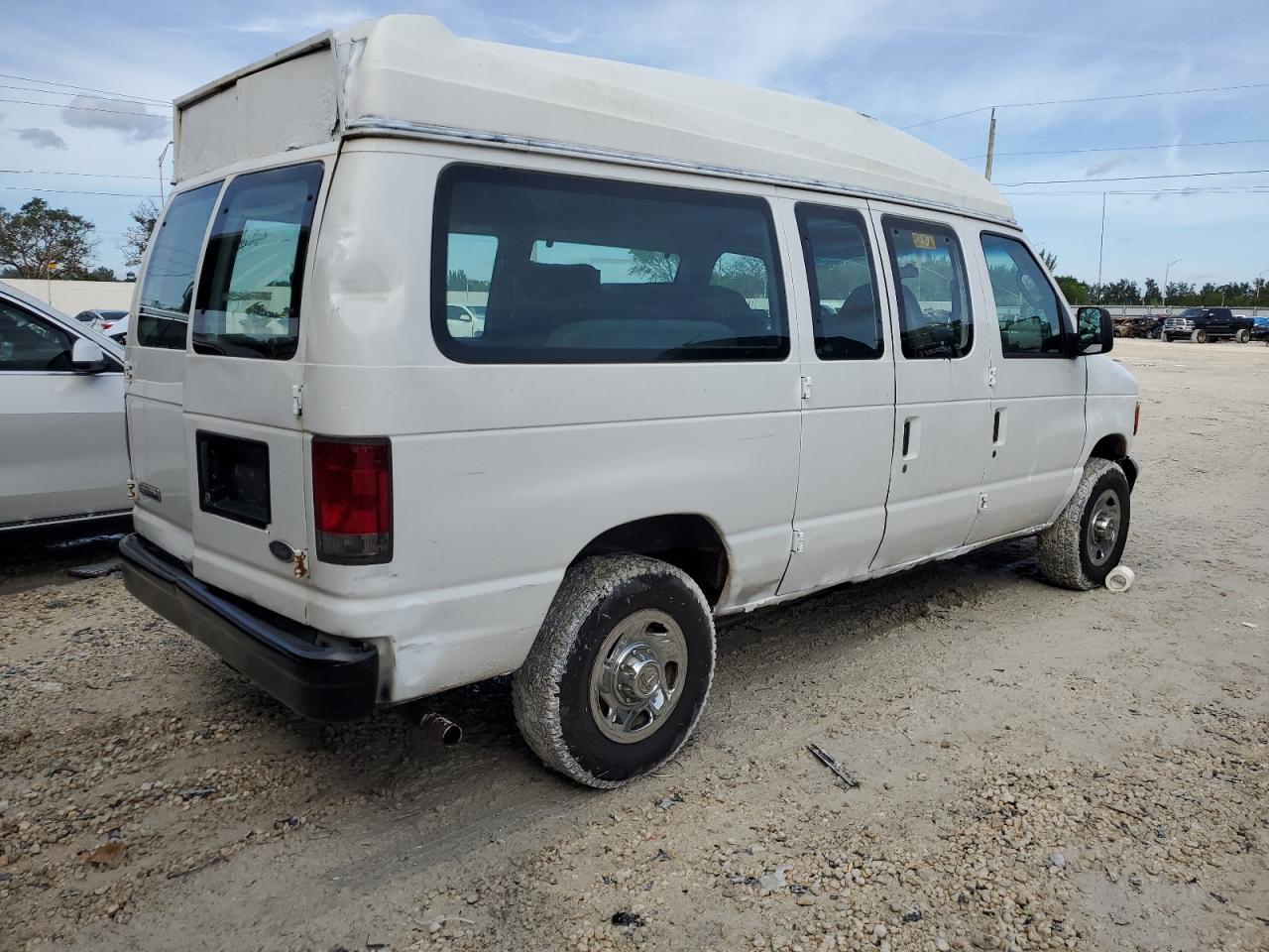 Изображение 3 2006 FORD ECONOLINE E250 VAN 2006 с VIN 1FTNE24W96DA34439