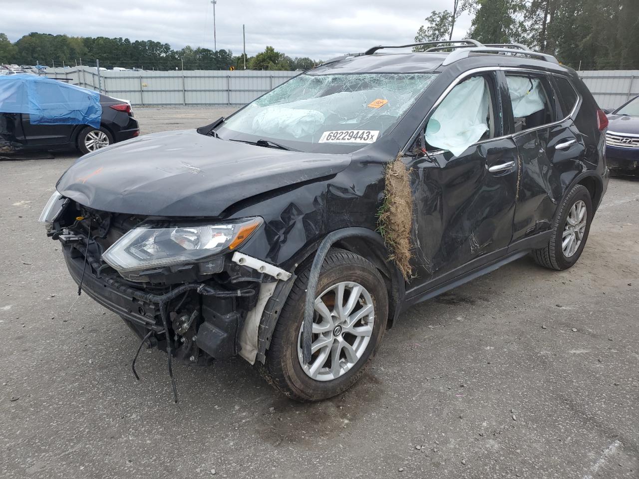 Image 1 of 2019 NISSAN ROGUE S 2019 with VIN 5N1AT2MT2KC822081