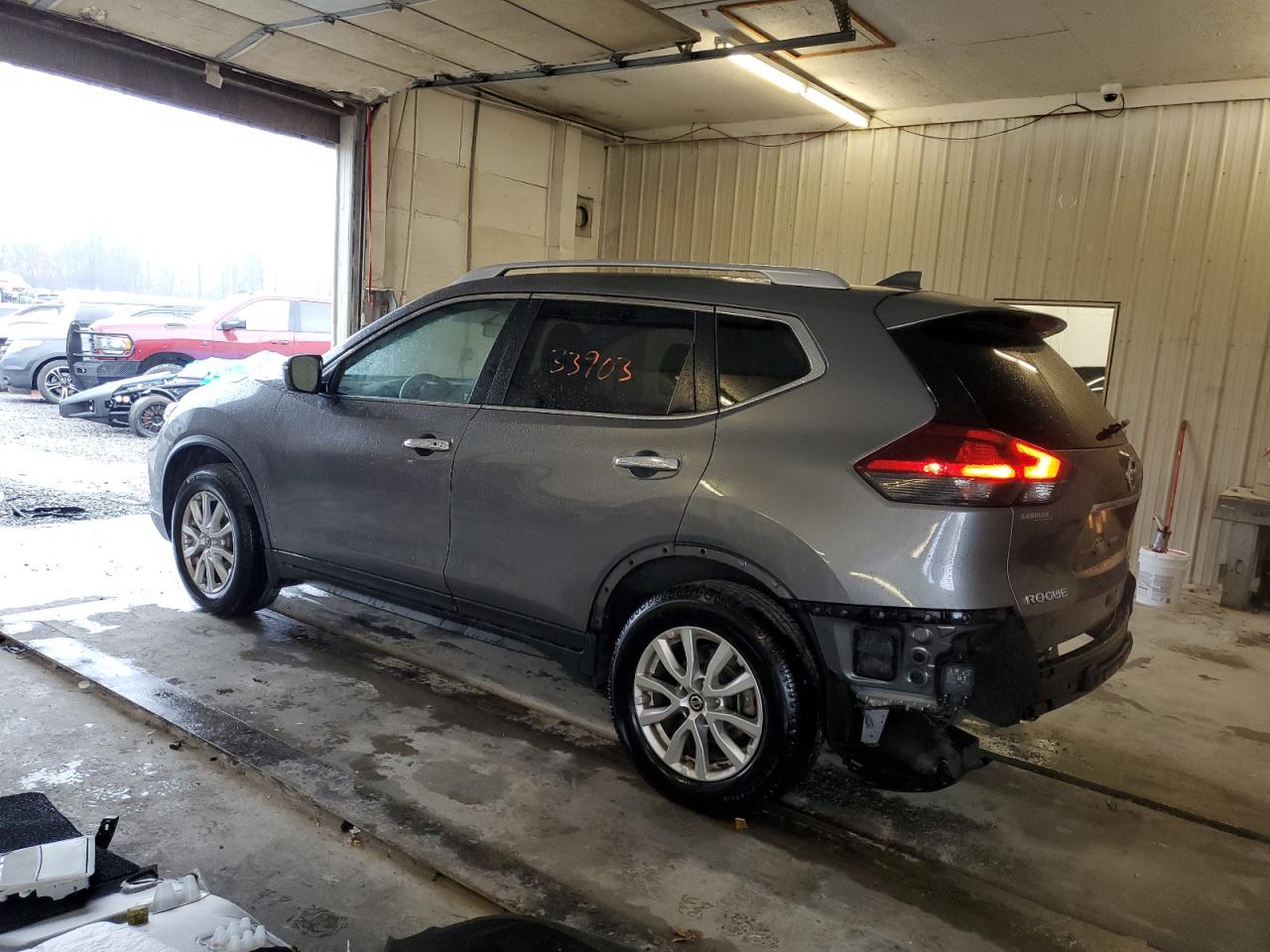 Image 2 of 2018 NISSAN ROGUE S 2018 with VIN JN8AT2MV5JW300360