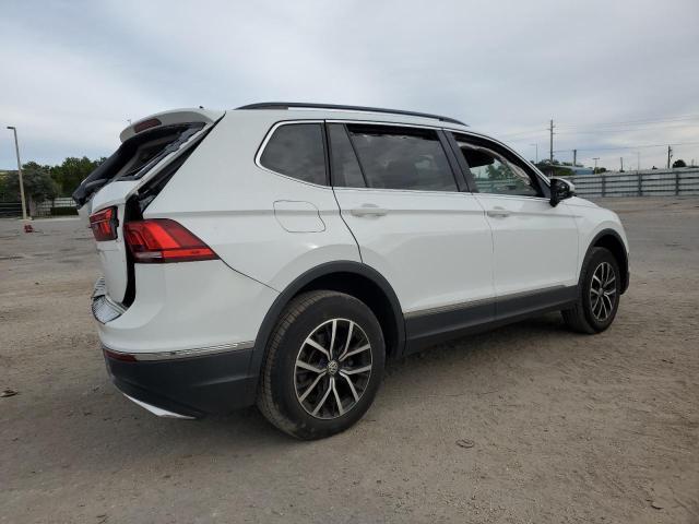 Obraz 3 z 2021 VOLKSWAGEN TIGUAN SE 2021 z VIN 3VV3B7AX5MM051977