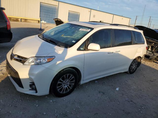 Image 1 of 2019 TOYOTA SIENNA XLE 2019 with VIN 5TDYZ3DC2KS019907