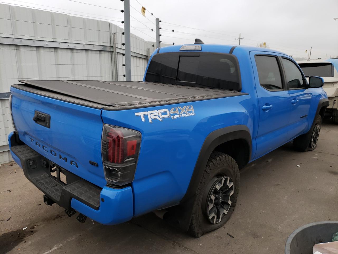 Image 3 of 2020 TOYOTA TACOMA DOUBLE CAB 2020 with VIN 3TMCZ5AN8LM294579