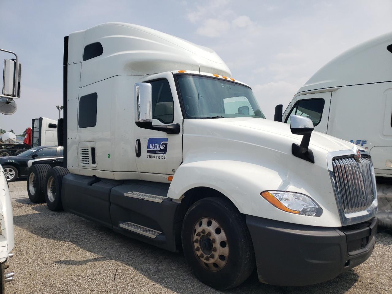 Изображение 2019 INTERNATIONAL LT625  2019