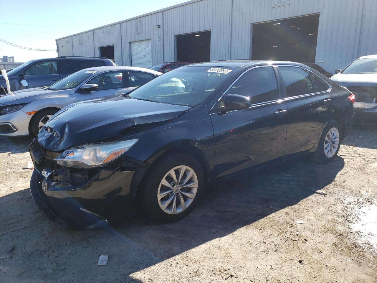 Obraz 1 z 2015 TOYOTA CAMRY LE 2015 z VIN 4T4BF1FK4FR469312