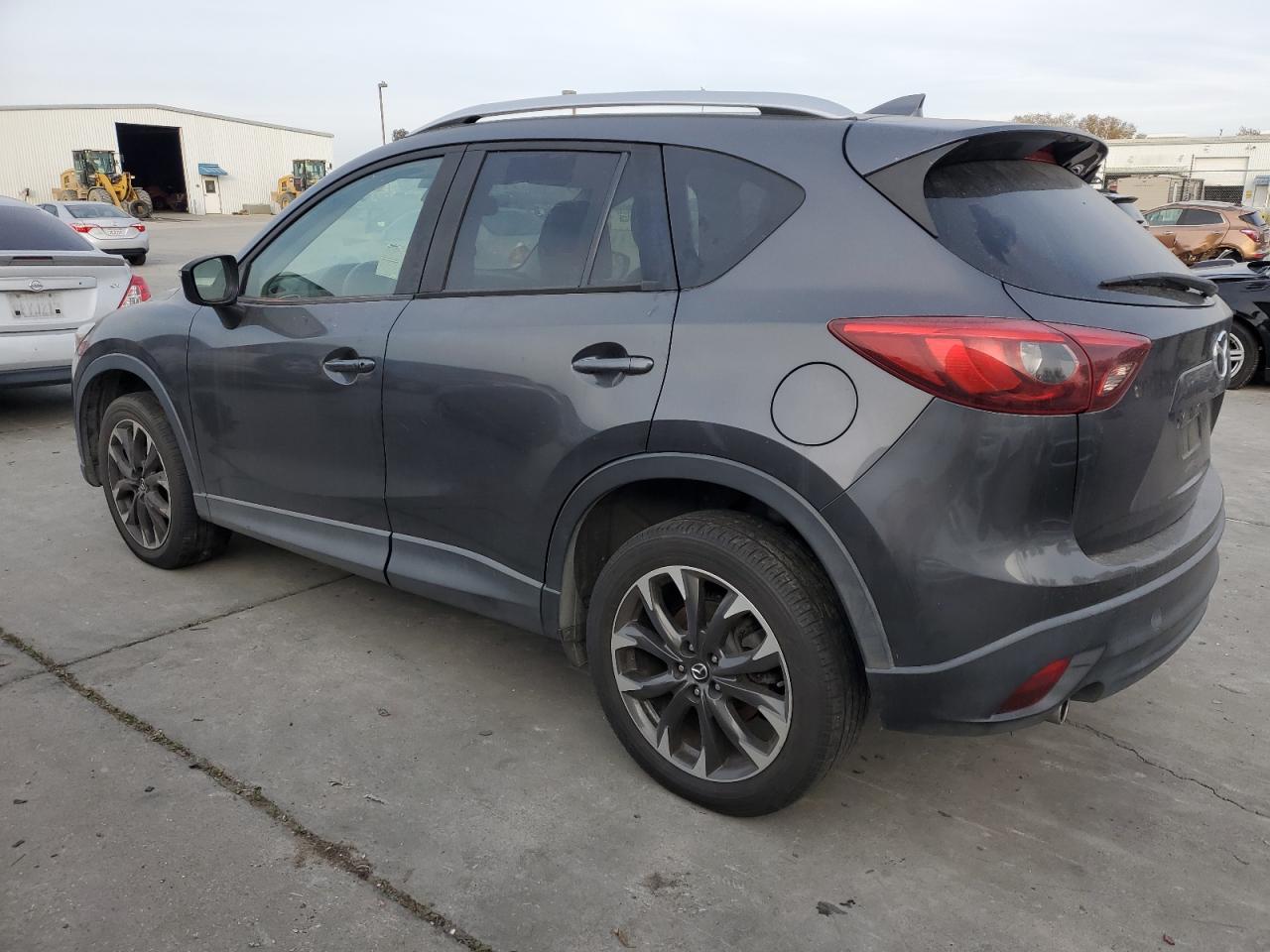 Image 2 of 2016 MAZDA CX-5 GT 2016 with VIN JM3KE2DYXG0836955