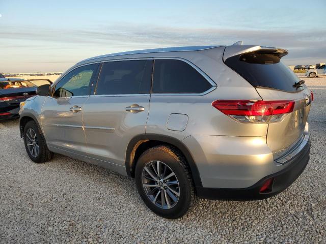 Изображение 2 2018 TOYOTA HIGHLANDER SE 2018 с VIN 5TDKZRFH2JS548922
