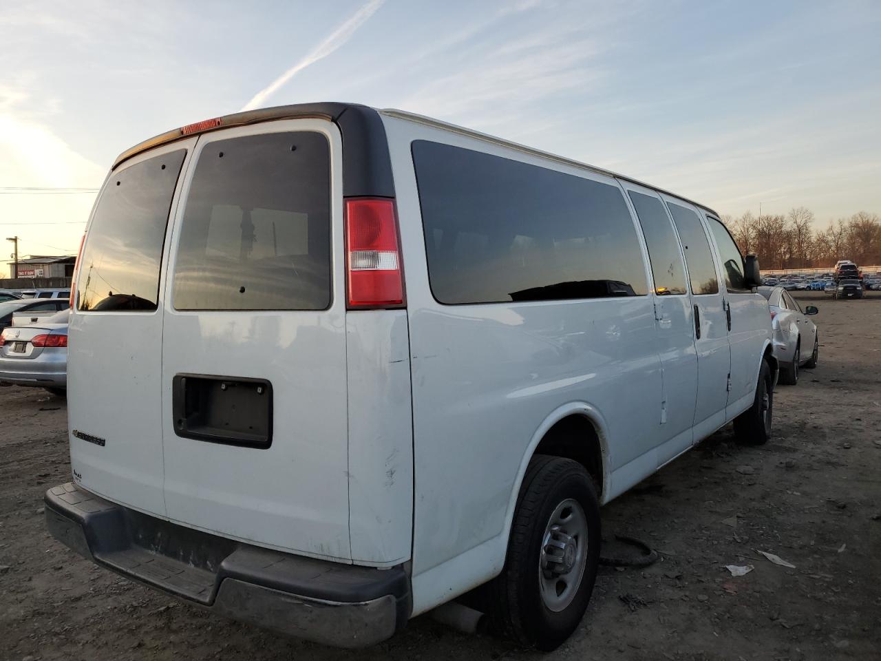 Image 3 of 2017 CHEVROLET EXPRESS G3500 LT 2017 with VIN 1GAZGPFG8H1333836