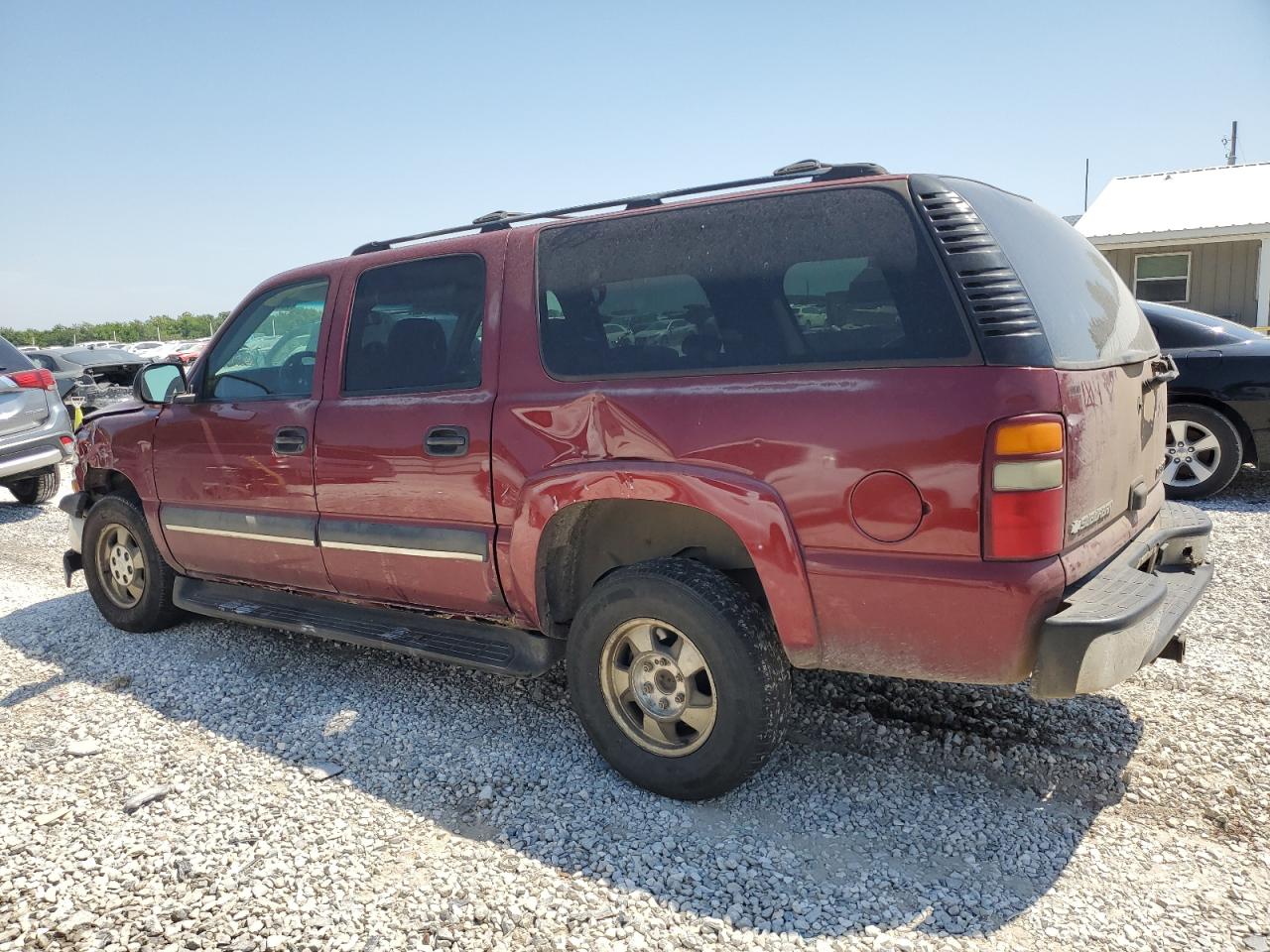 Image 2 of 2003 CHEVROLET SUBURBAN C1500 2003 with VIN 1GNEC16ZX3J250232
