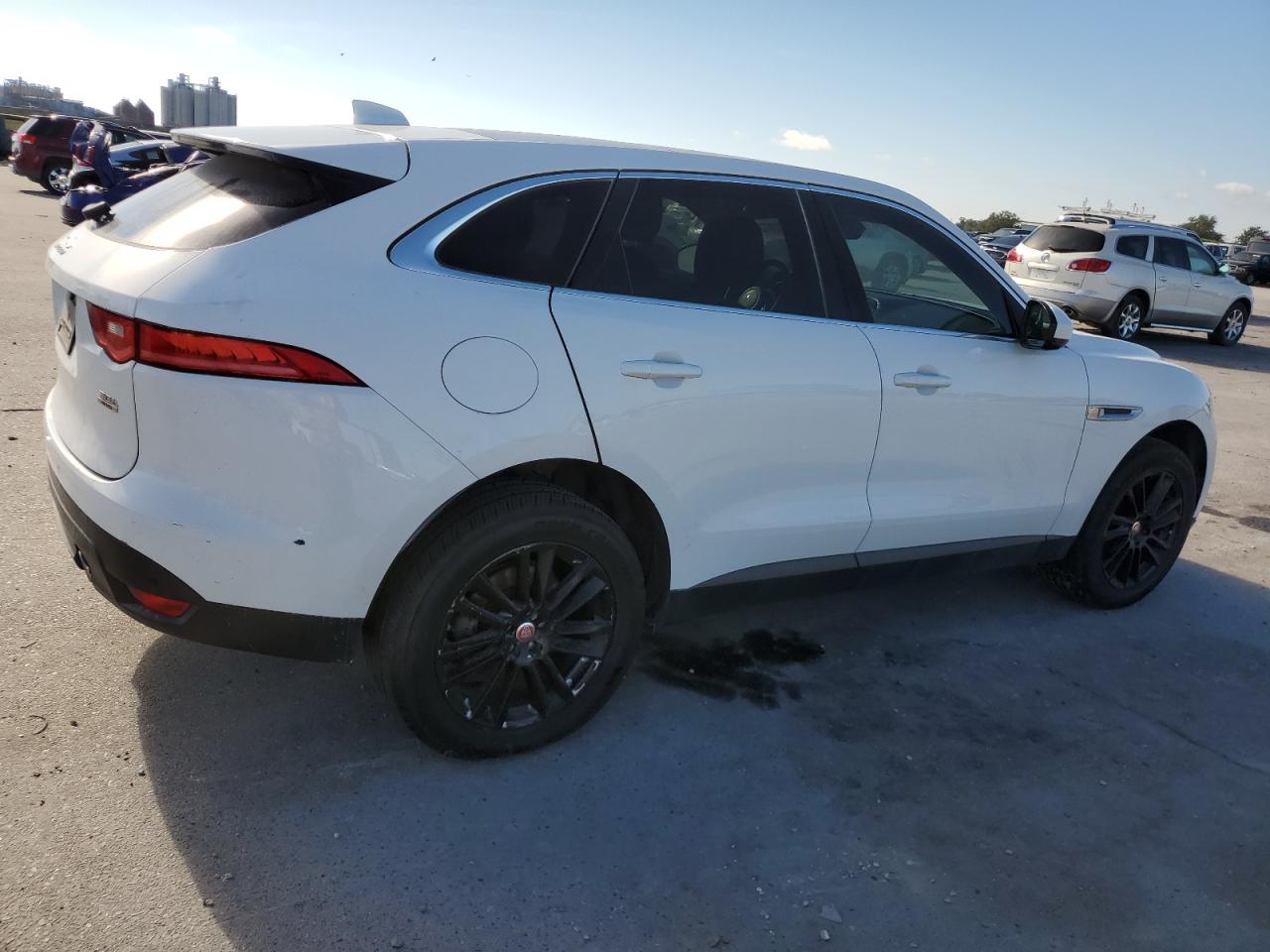 Image 3 of 2019 JAGUAR F-PACE PRESTIGE 2019 with VIN SADCK2GX2KA392700