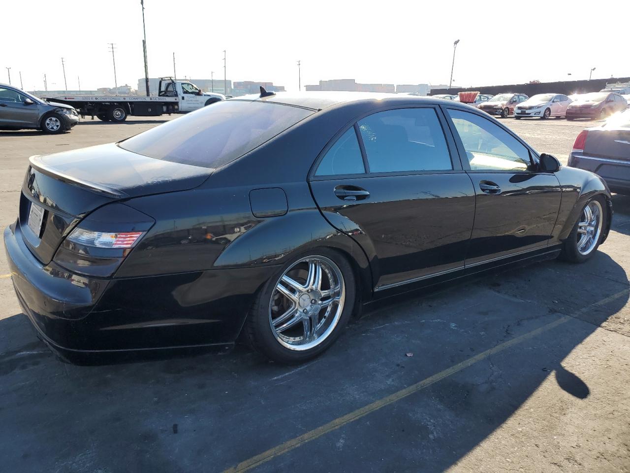 Image 3 of 2008 MERCEDES-BENZ S 550 2008 with VIN WDDNG71X68A175225