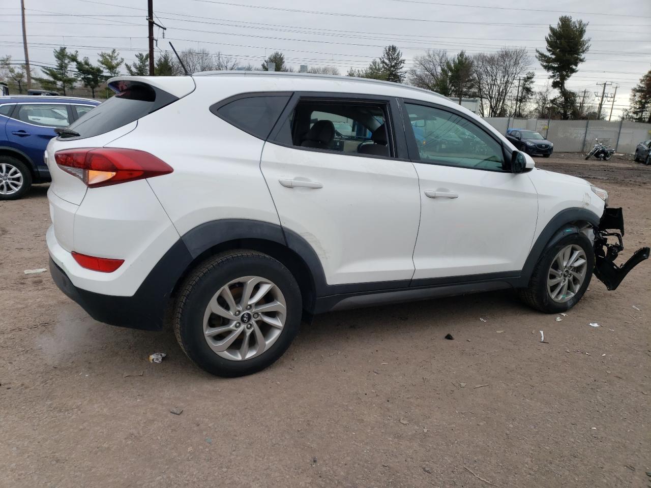 Obraz 3 z 2016 HYUNDAI TUCSON LIMITED 2016 z VIN KM8J33A41GU062083